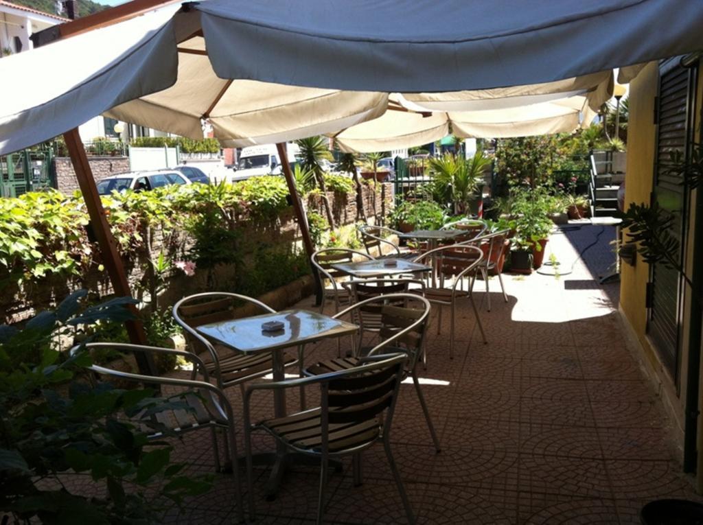 Albergo Delle Rose Pozzuoli Exterior photo