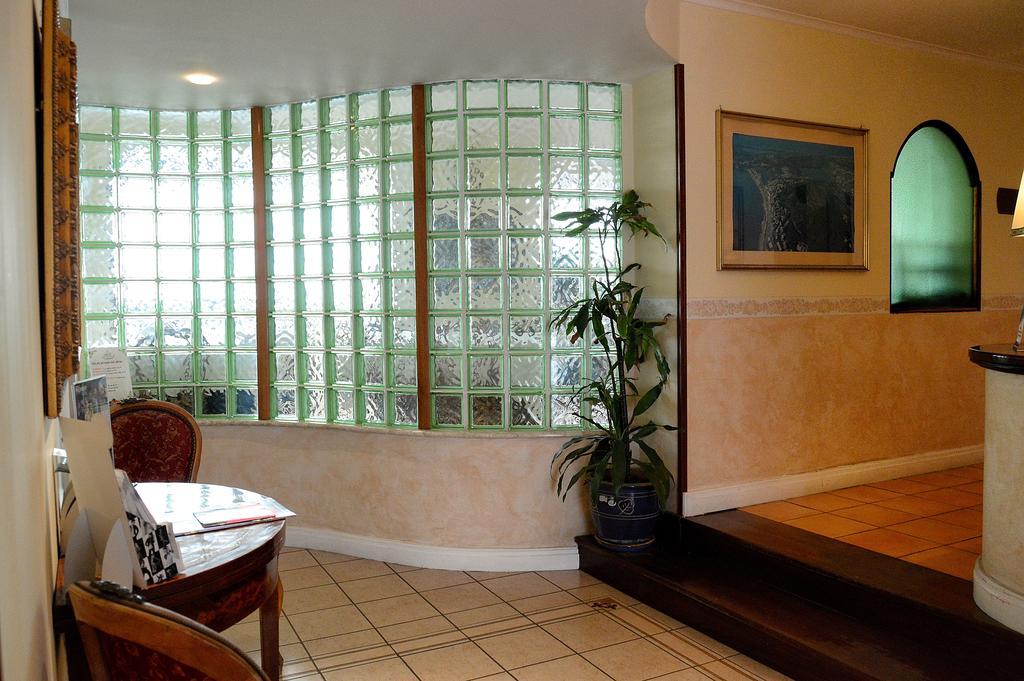 Albergo Delle Rose Pozzuoli Exterior photo